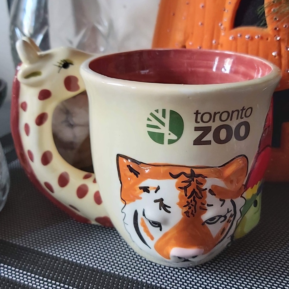 Vintage Toronto Zoo 3D collectors mug